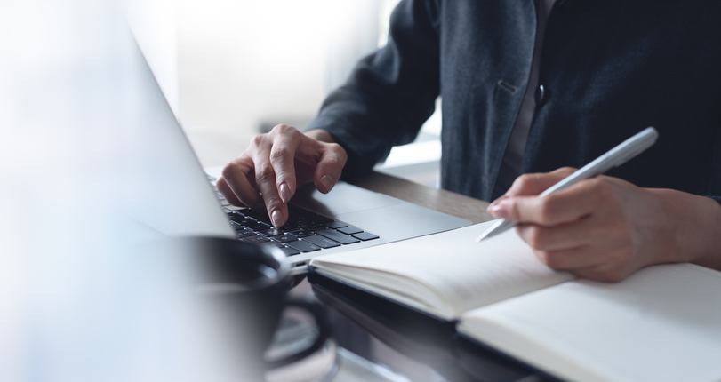 Pengeschreven kaarten inzetten voor klantbehoud